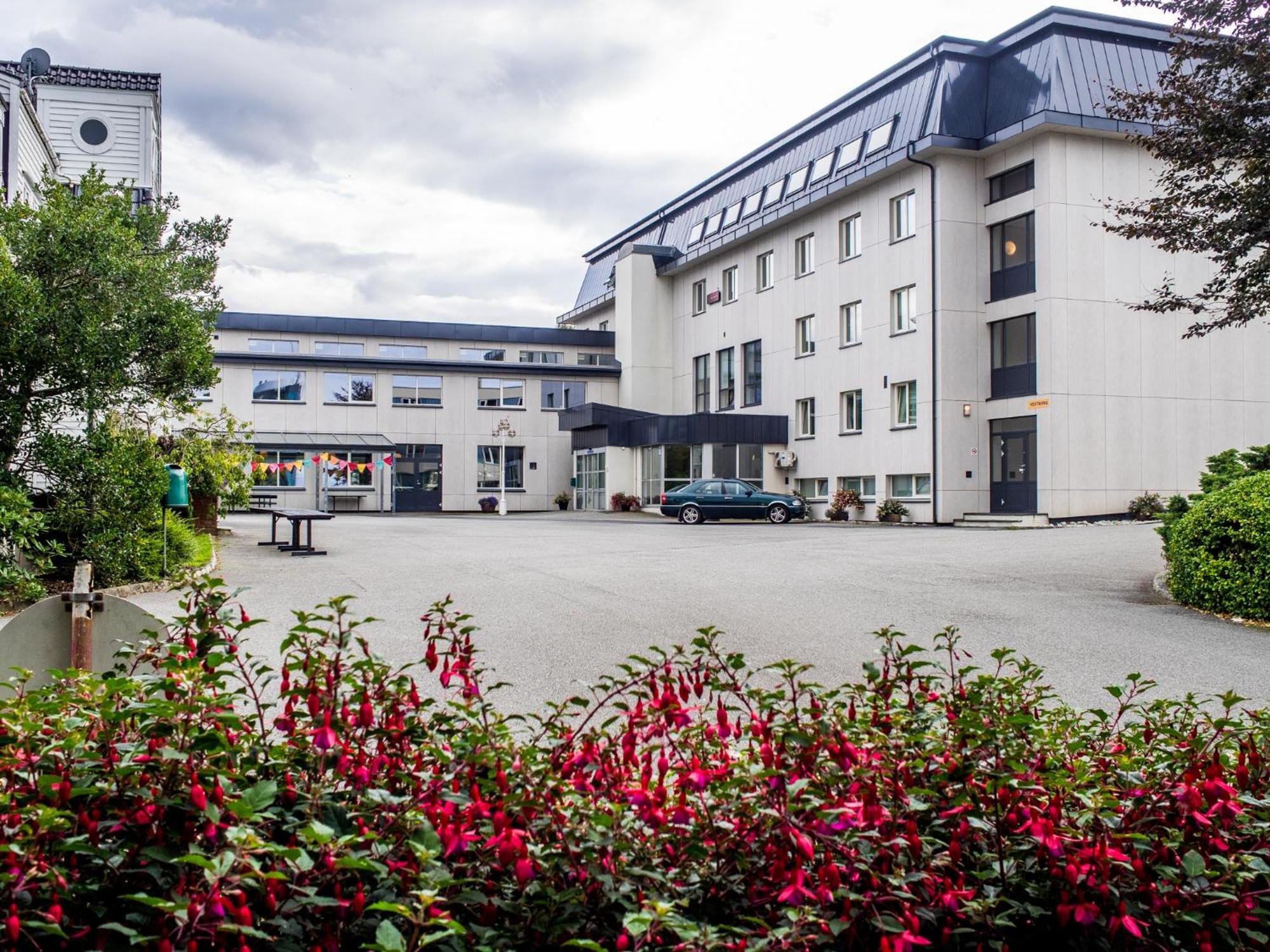 Solborg Folkehogskole Hostel Stavanger Exteriör bild